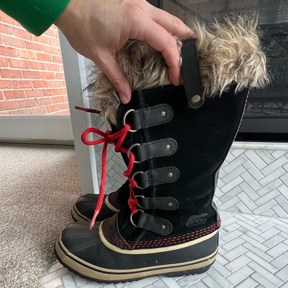 Sorel- Joan of Arc winter boots. Size 6.5